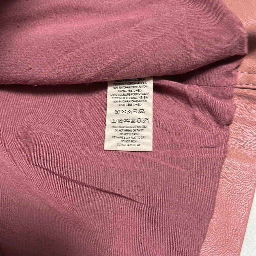 Free People Modern Femme vegan suede mini skirt in rose - Picture 10 of 10